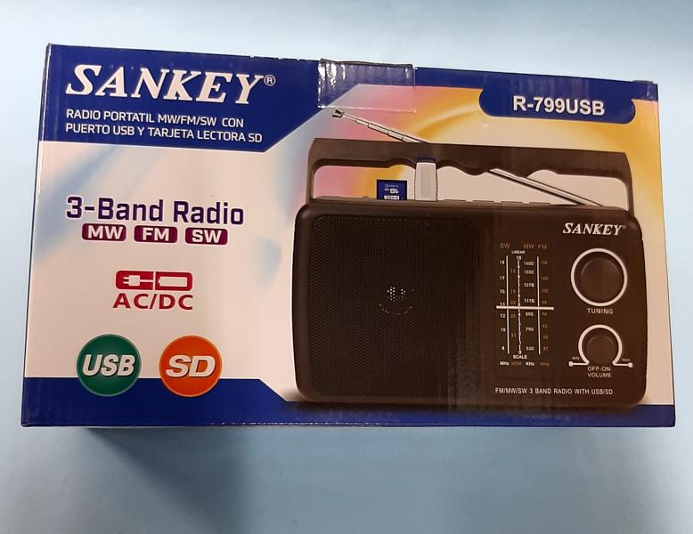 RADIO PORTATIL SANKEY USB / AM / FM 3 BAND R-799
