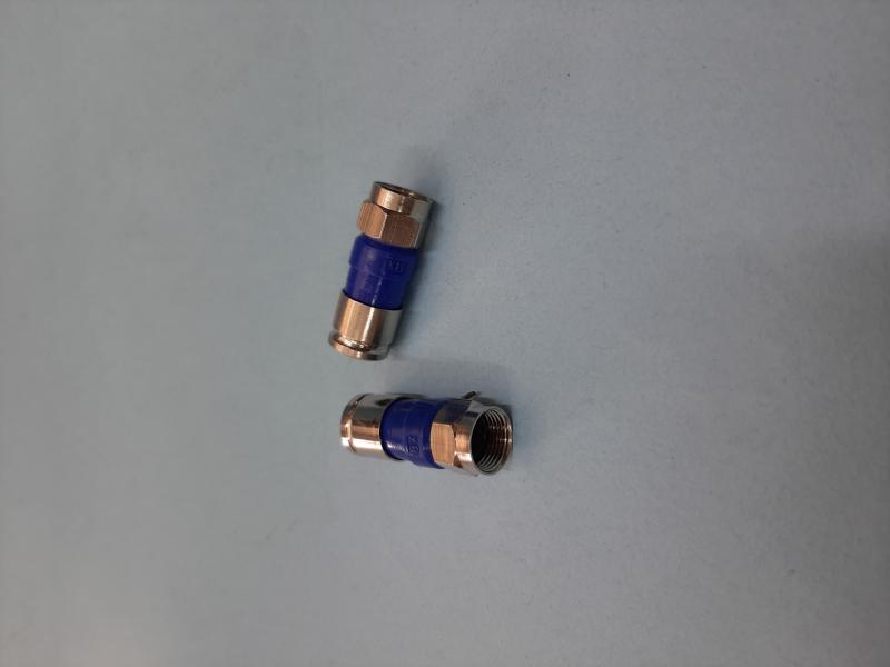 FITTINGCOMPRESION RG-6 AZUL ALTA CALIDAD F-74