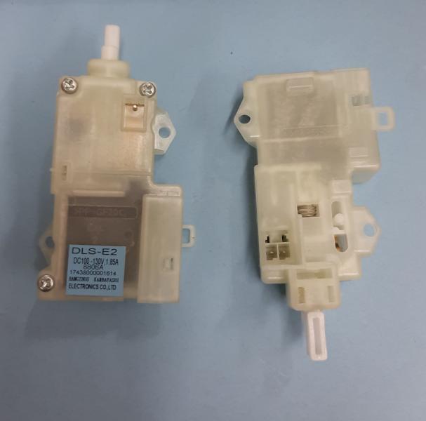 SWITCH DE PUERTA LAVADORA AUTOMATICA FRIGIDAIRE DSL TORRE 17438000001614
