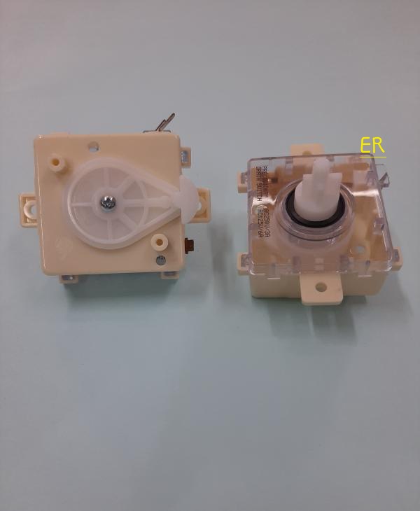 SWITCH SELECTOR DRENAJE LEV. MABE 2 TINAS 3 TERMINAL O / RECTAS ELECTRICO