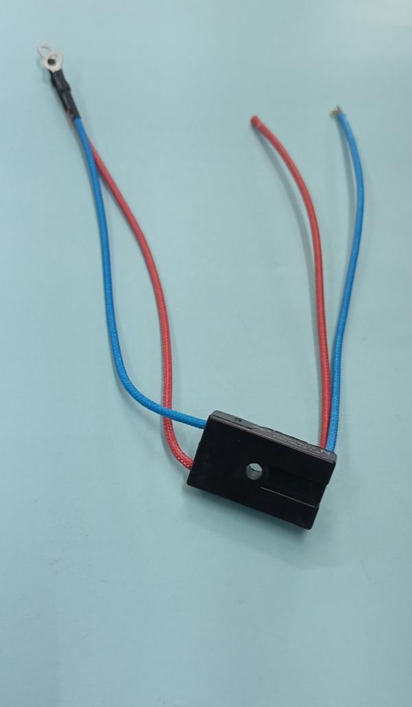 FUSIBLE CUADRADO  PARA FREIDORA  250V / 15 AMP / 172C