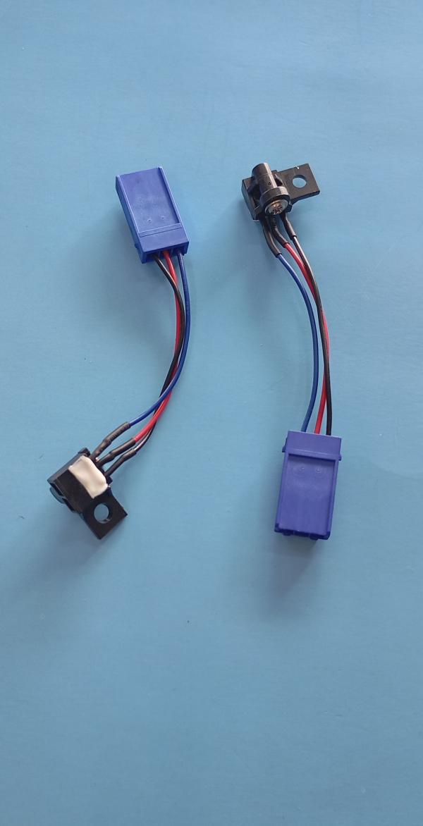 SENSOR DE PUERTA LAVADORA OSTER / WESTINGHOUSE 3 LINEAS