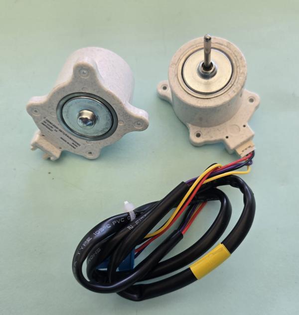 MOTOR ABANICO REFRIGERADORA LG CERAMICO 12V / 4 PINES / EAU63103302