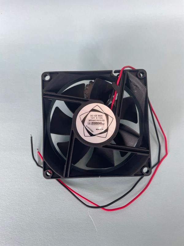 VENTILADOR CUADRADO ASPAS PLASTICAS 8X8X2.5CM / 12V / 1091306 / FA-112