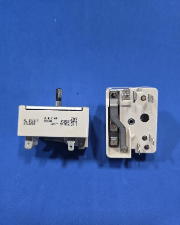 SWITCH COCINA GE DOBLE CARA 4-4-7A / 16401816P008 / WB24T10029